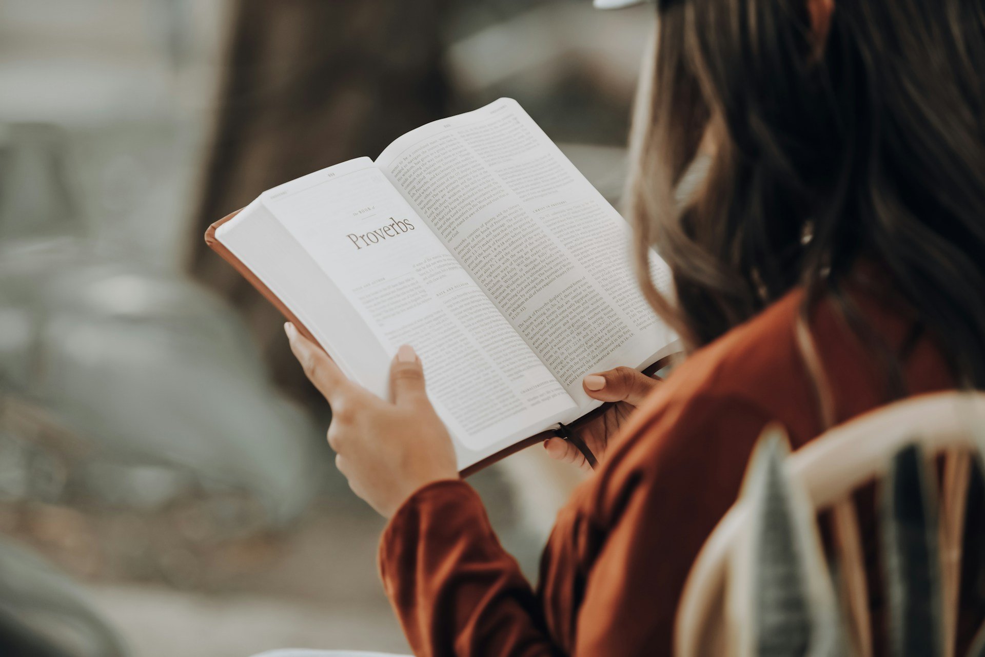 読書が脳にもたらす効果とは?習慣化で得られるさまざまなメリットを解説